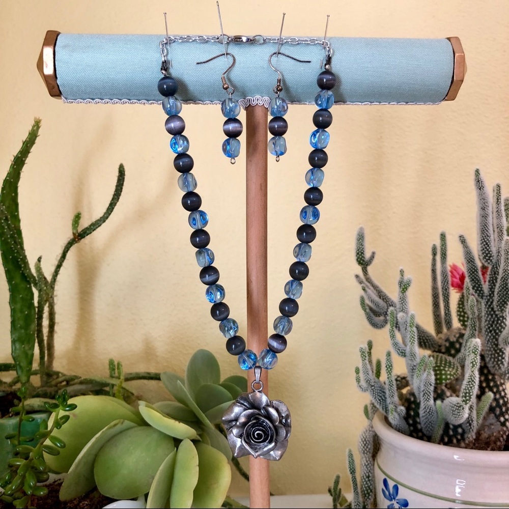 Blue & silver necklace w/ matching earrings